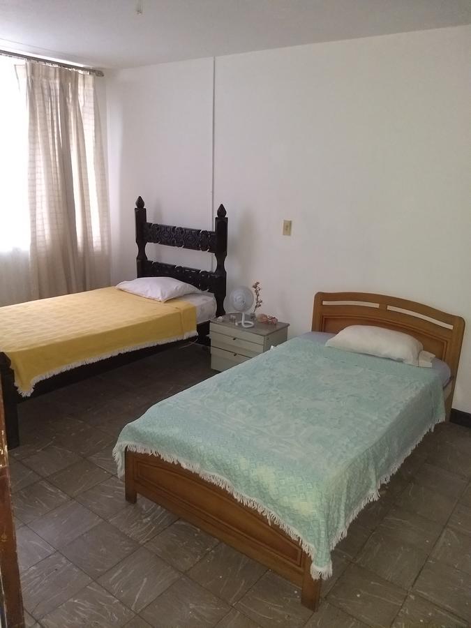 Alcobas Cerca Al Exito San Fernando Homestay *